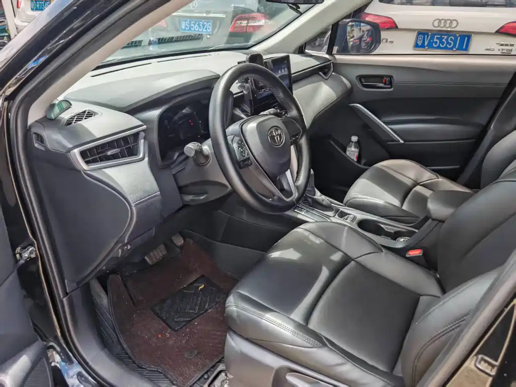 Toyota Frontlander 2024
