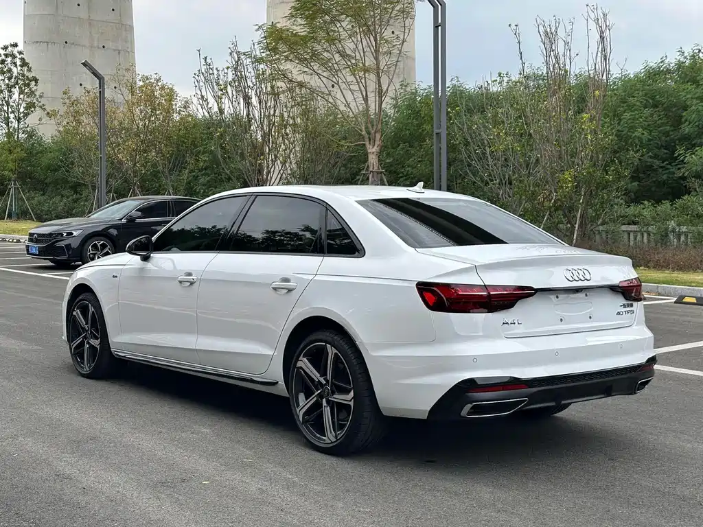 Audi A4L 2025 — фото 14