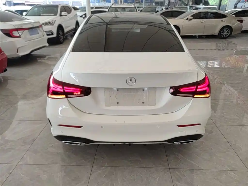 Mercedes-Benz A-Class 2023 — фото 6