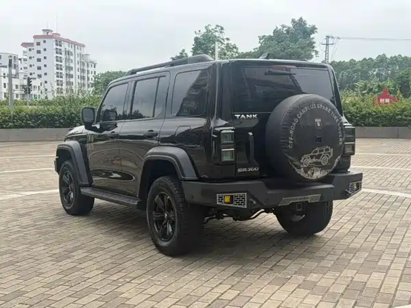 Tank 300 2022