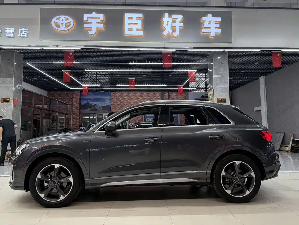Audi Q3 2022