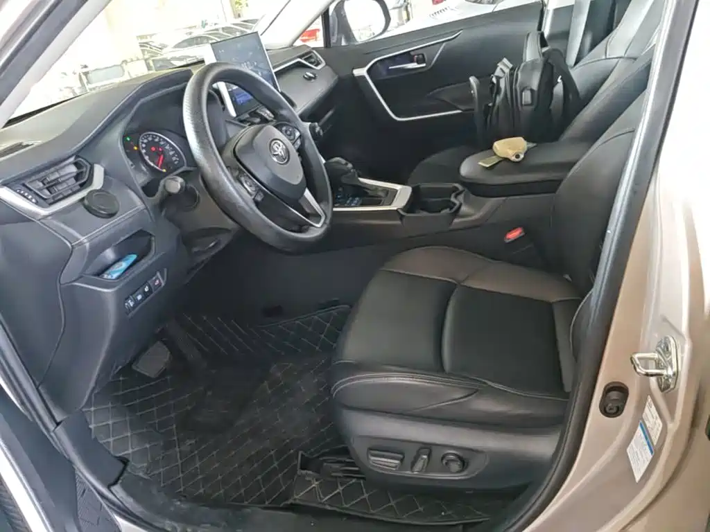 Toyota Wildlander 2020 — фото 15