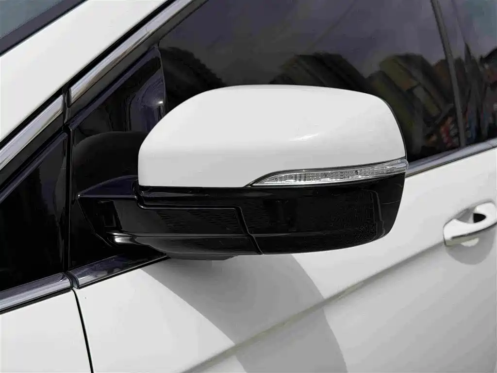 Ford Edge 2019 — фото 16