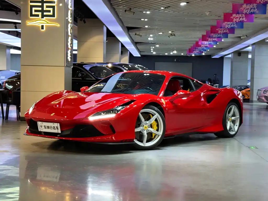 Ferrari F8 2022