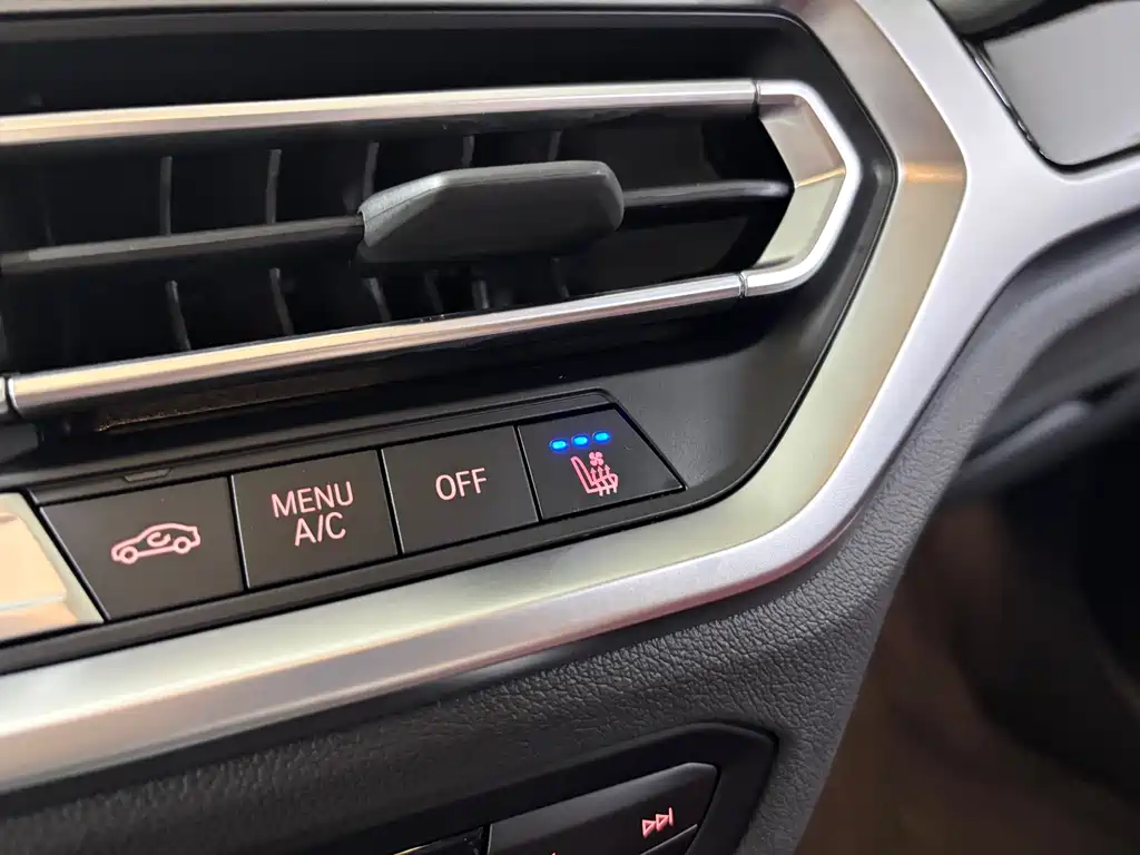 BMW 3 Series 2022 — фото 19
