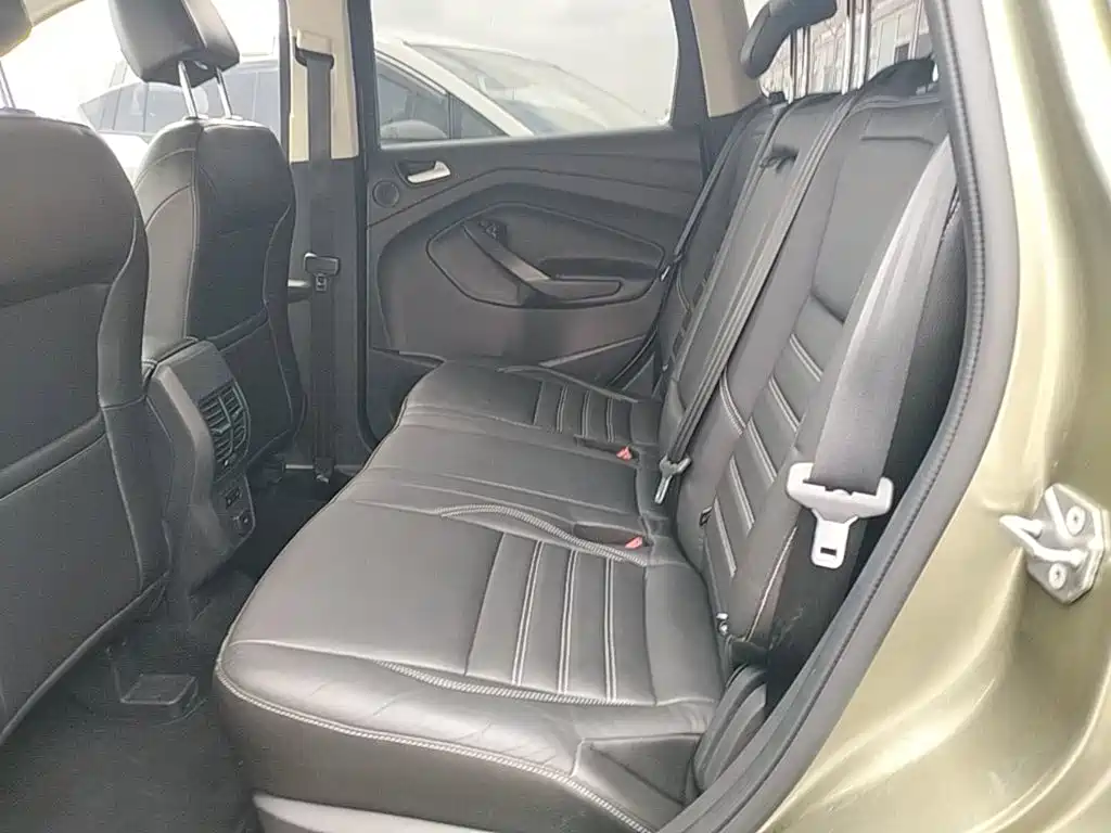 Ford Kuga 2017 — фото 17