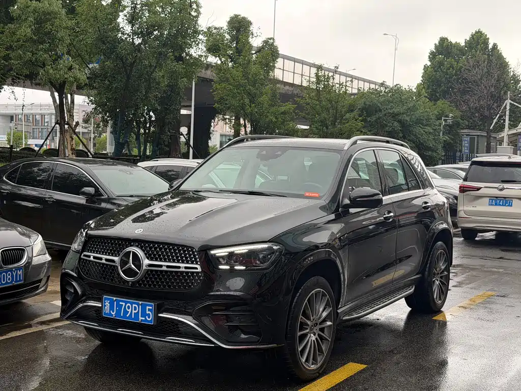 Mercedes-Benz GLE 2023 — фото 1