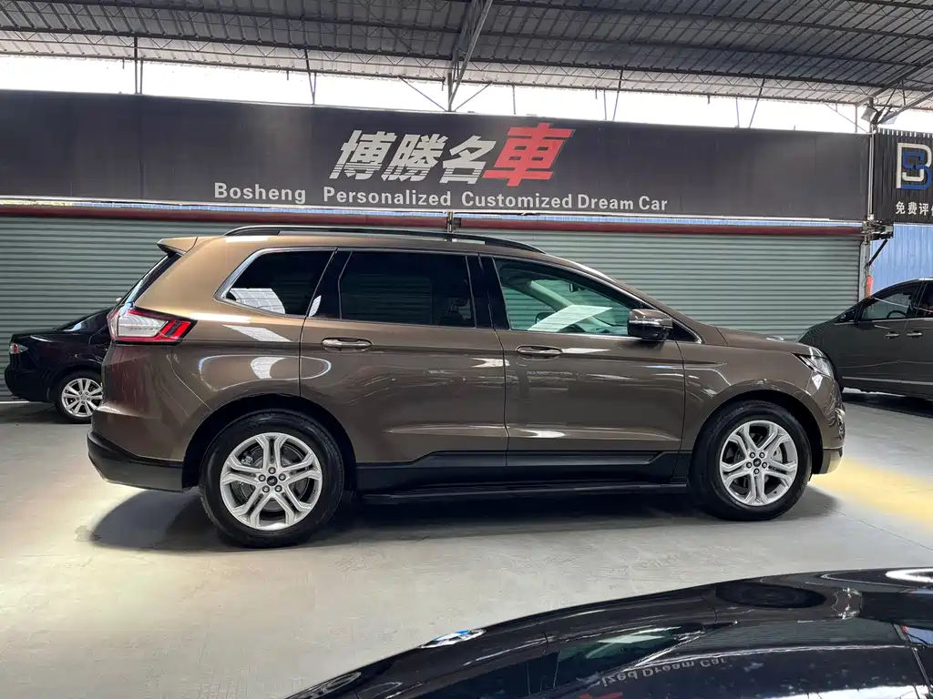 Ford Edge 2015 — фото 10