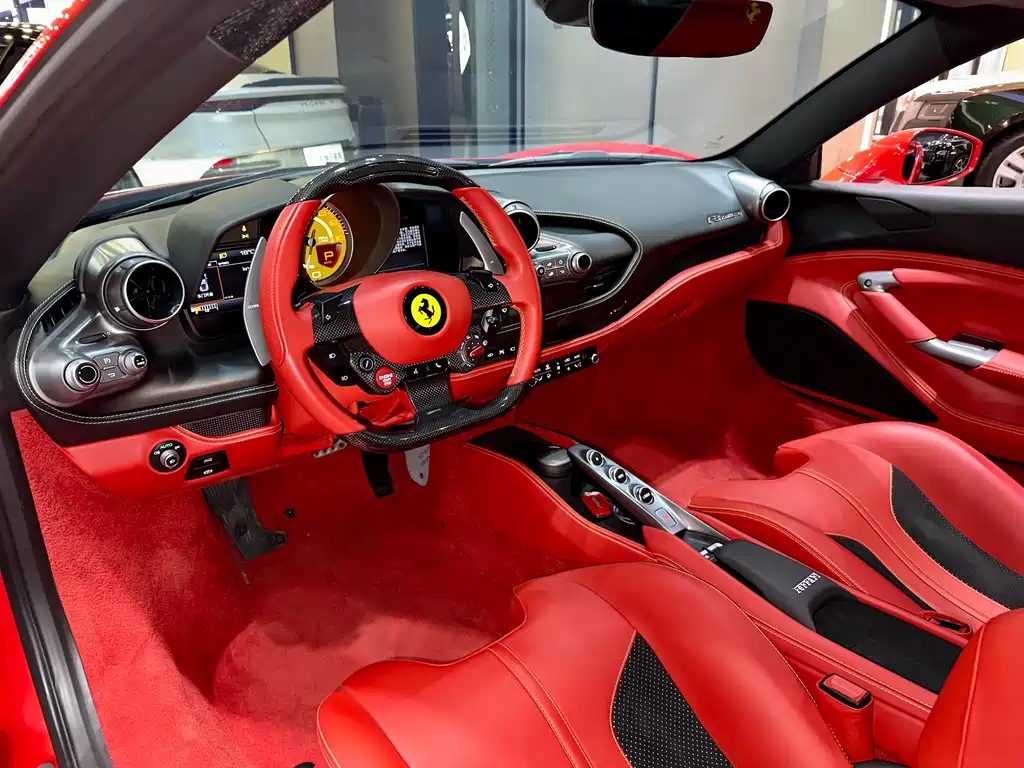 Ferrari F8 2022 — фото 6