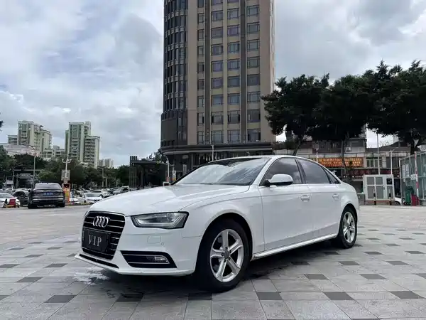 Audi A4L 2016
