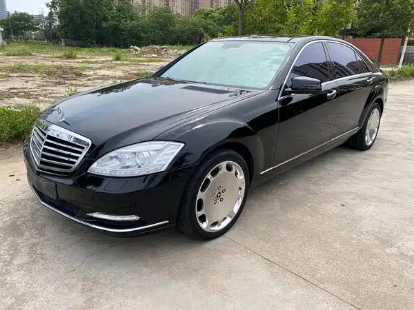 Mercedes-Benz S-Class 2004