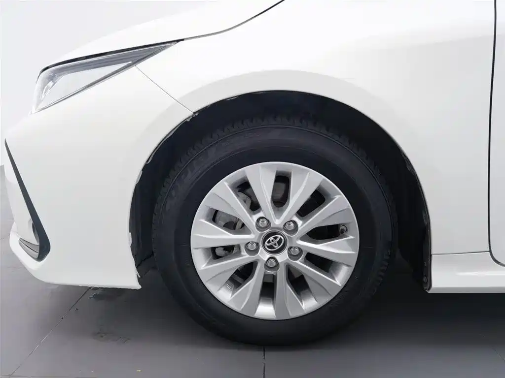 Toyota Corolla 2023 — фото 17