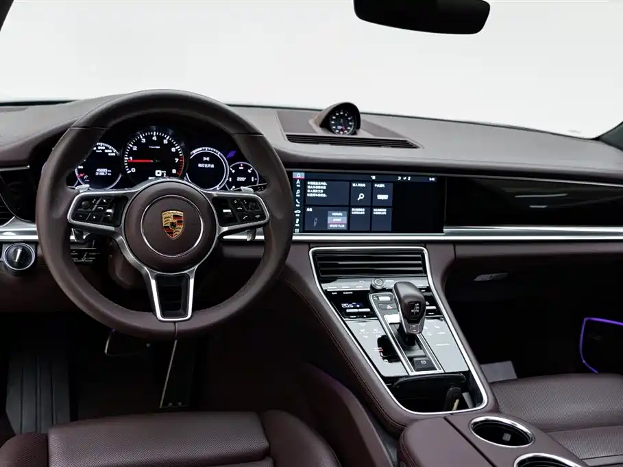Porsche Panamera 2019 — фото 14