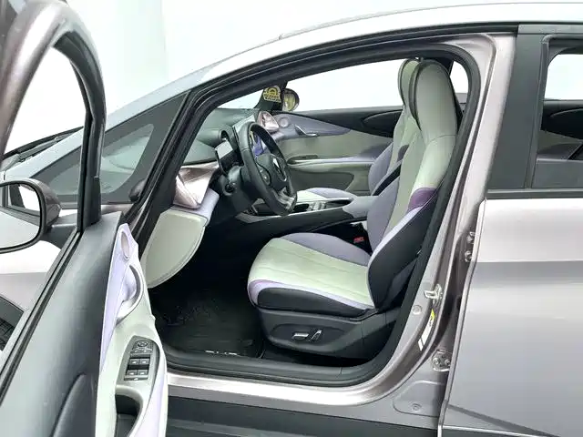 BYD Dolphin 2022 — фото 11