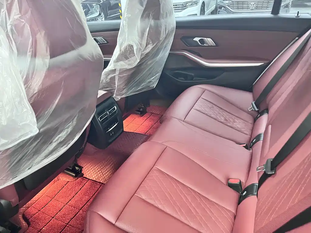 BMW 3 Series 2021 — фото 10