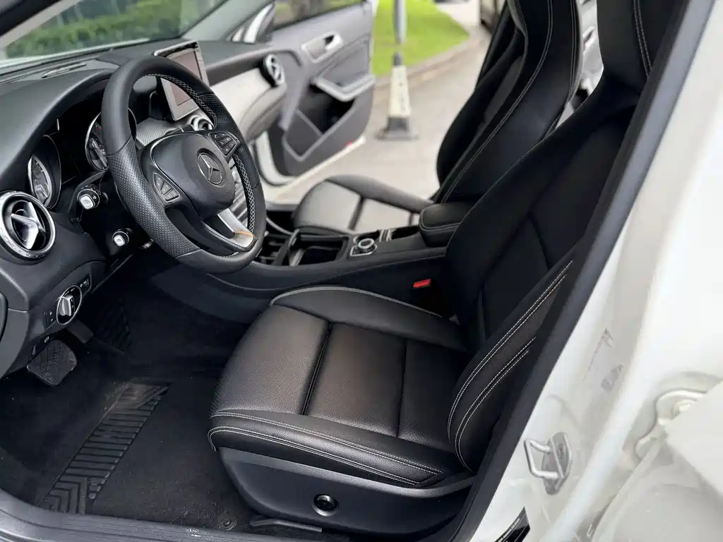 Mercedes-Benz GLA 2016