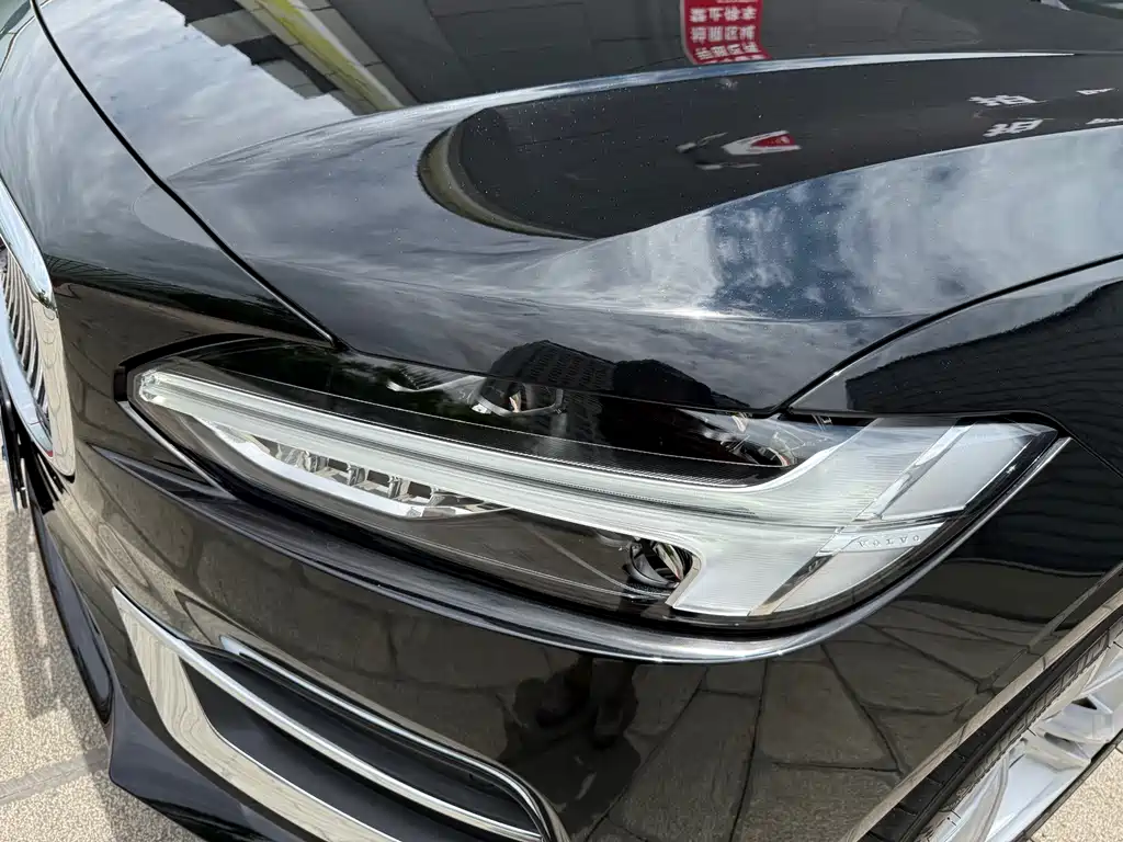 Volvo S90 2018 — фото 12