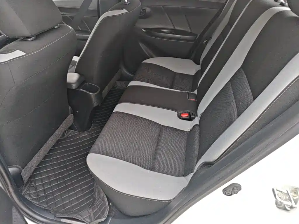 Toyota Yaris L 2021 — фото 17