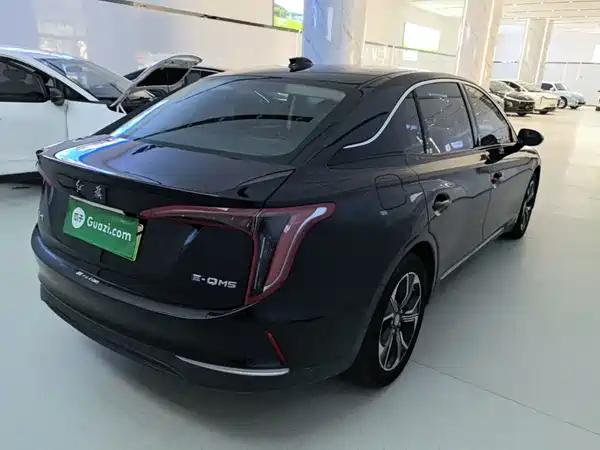 Hongqi E-QM5 2023