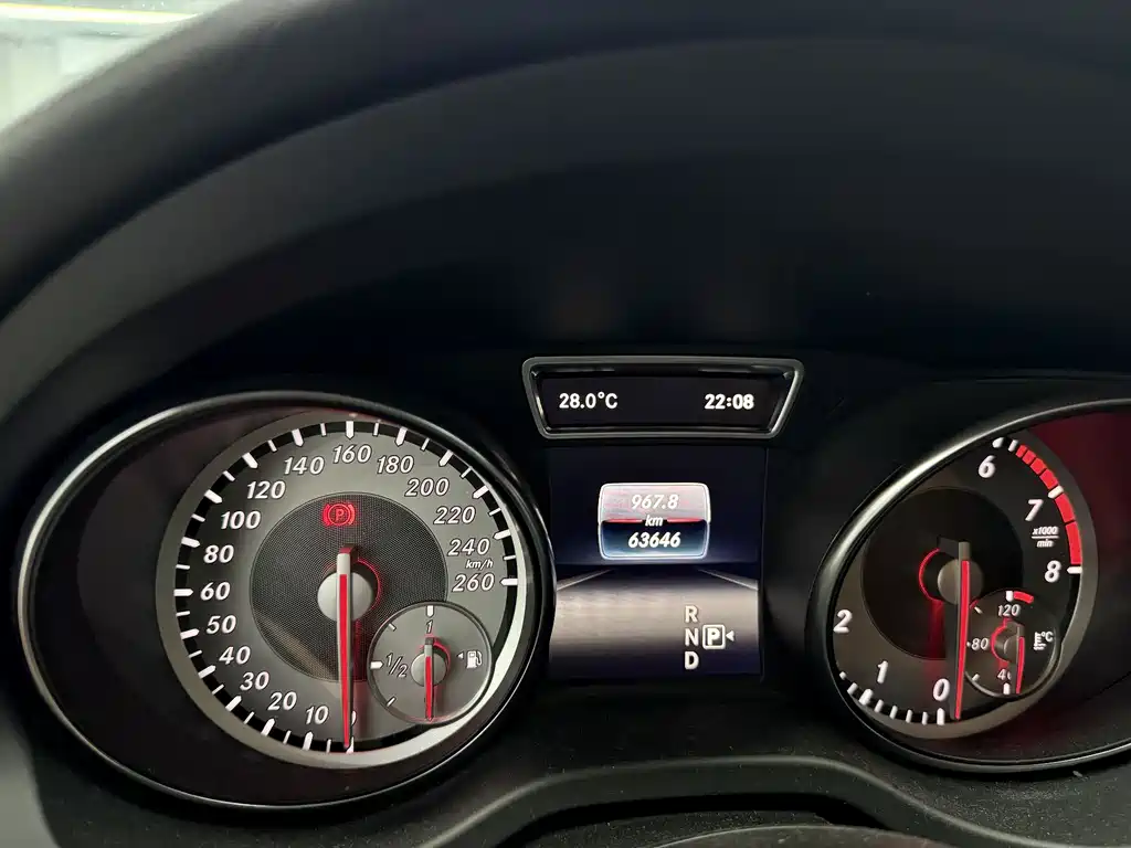 Mercedes-Benz GLA 2016