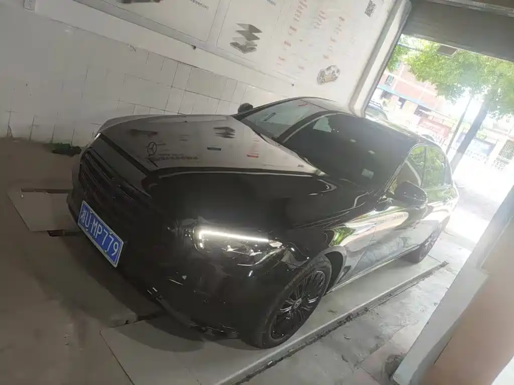 Mercedes-Benz E-Class 2022