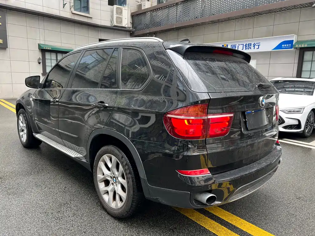 BMW X5 2011 — фото 10