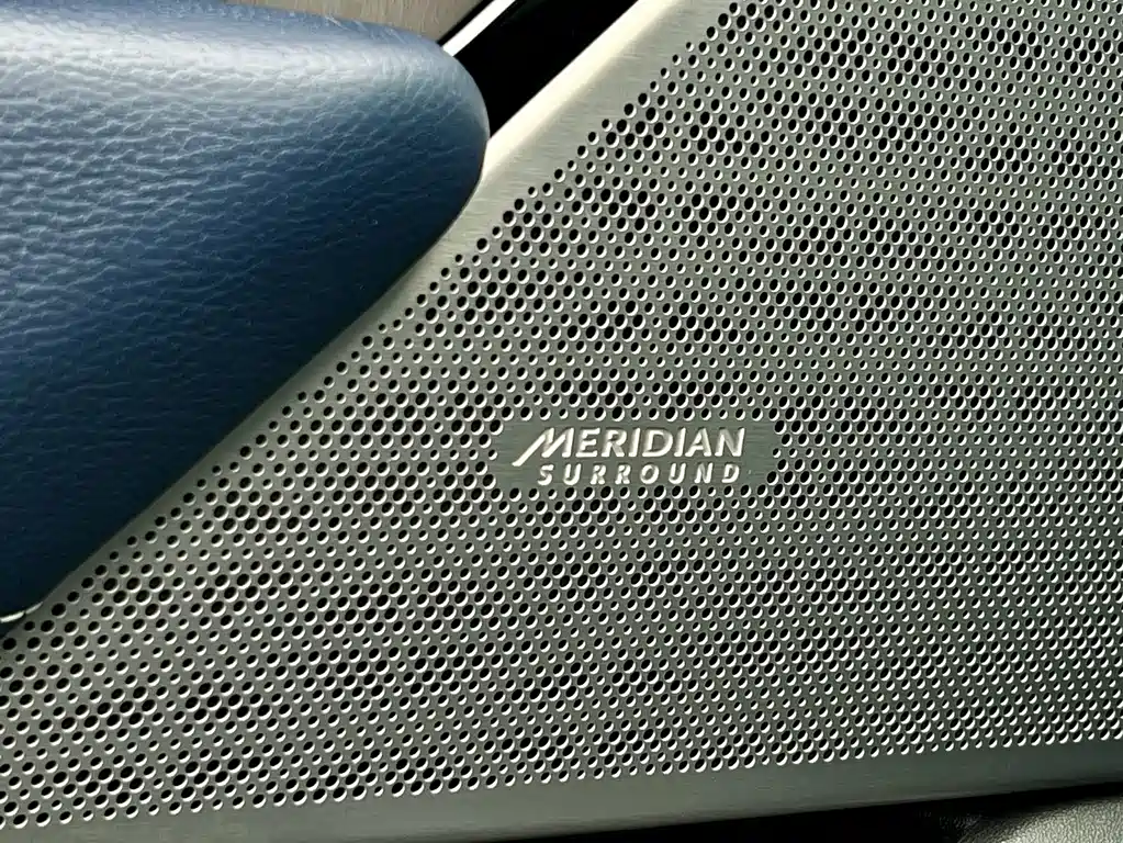 Land Rover Velar 2021 — фото 13