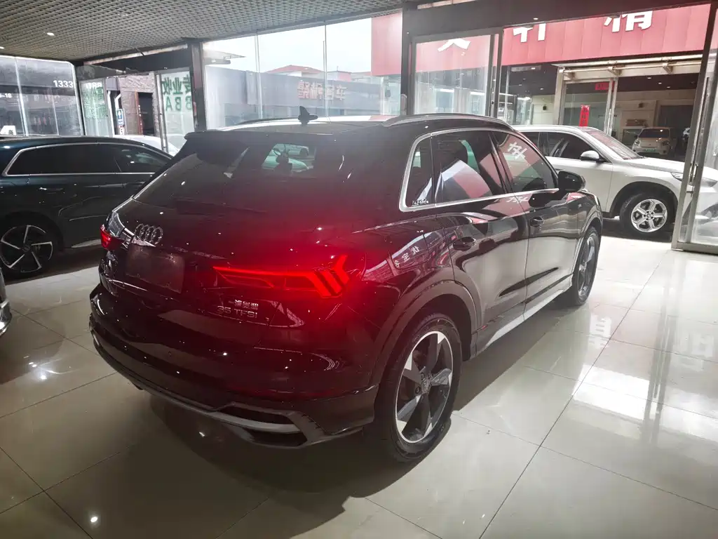 Audi Q3 2021
