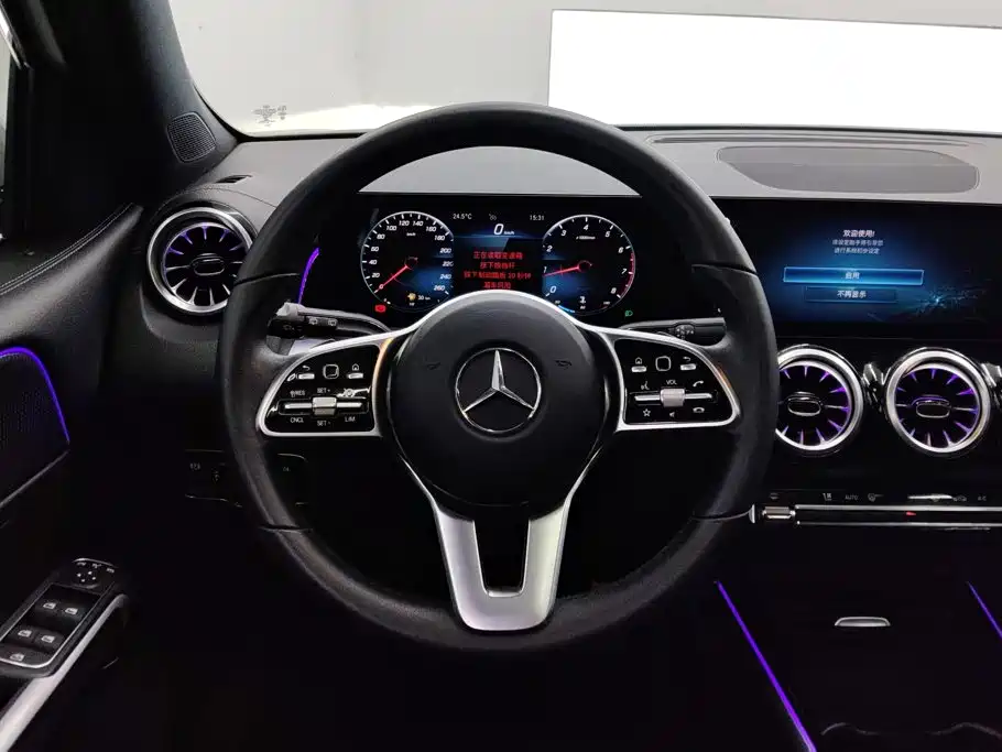 Mercedes-Benz GLB 2022 — фото 15