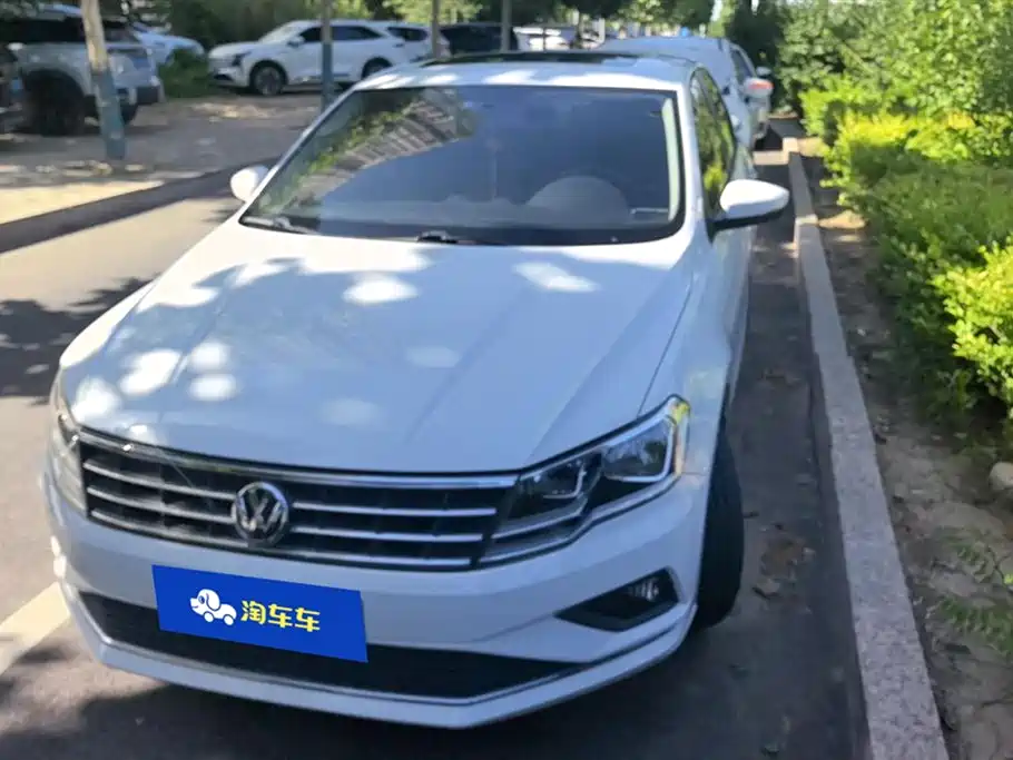 Volkswagen Jetta 2017 — фото 2