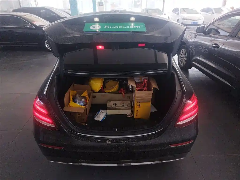 Mercedes-Benz E-Class 2016 — фото 15