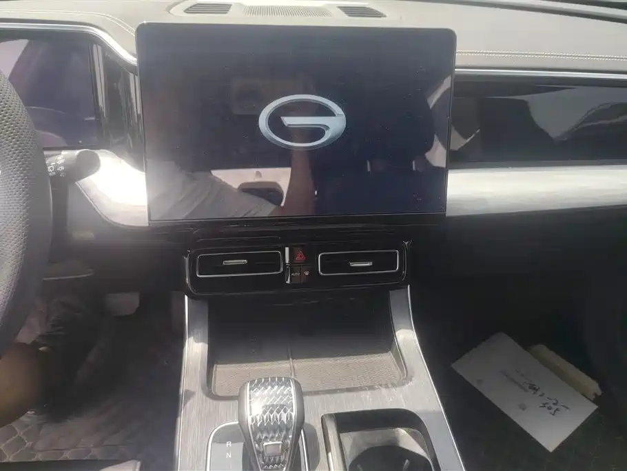GAC Motor Trumpchi GS8 2023 — фото 13