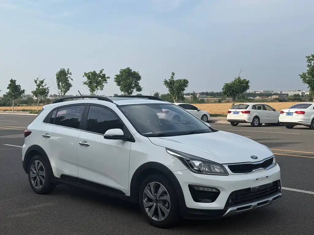 Kia KX Cross 2019 — фото 8