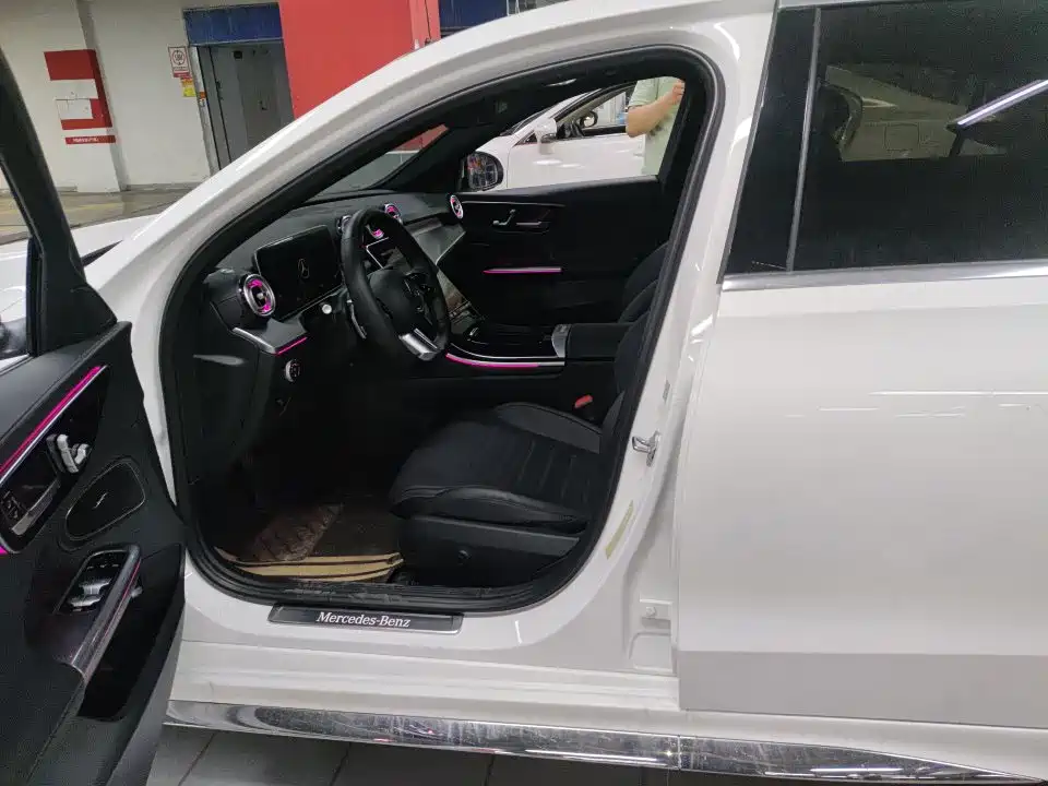 Mercedes-Benz C-Class 2023