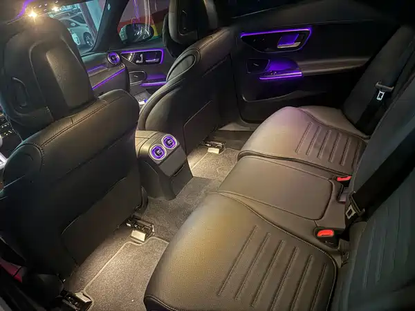 Mercedes-Benz C-Class 2025