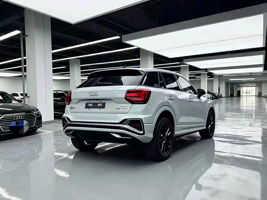 Audi Q2L 2024 — фото 15