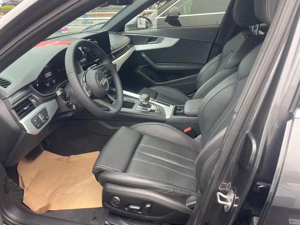 Audi A4L 2020