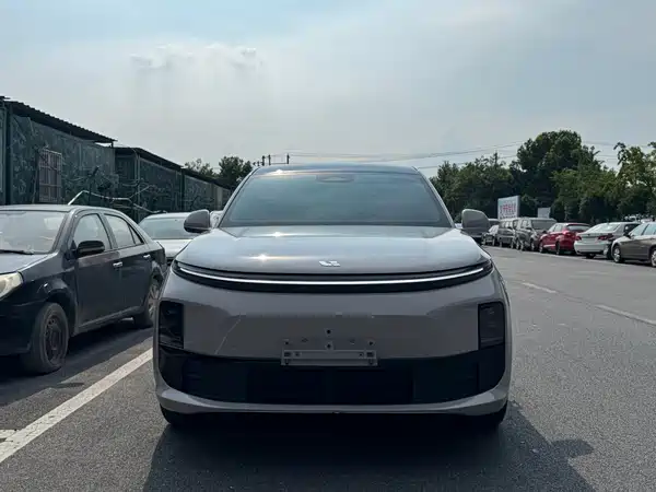 Li Auto L6 2024
