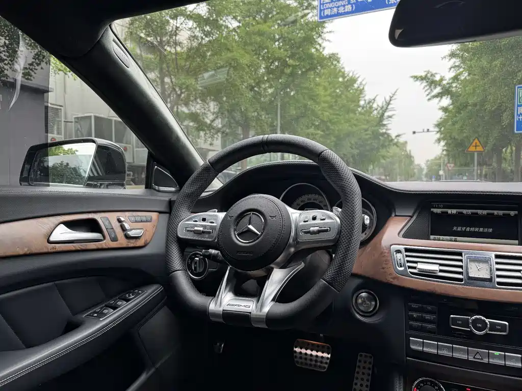 Mercedes-Benz CLS 2014 — фото 10