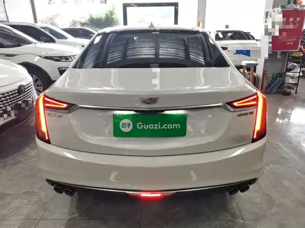 Cadillac CT6 2021