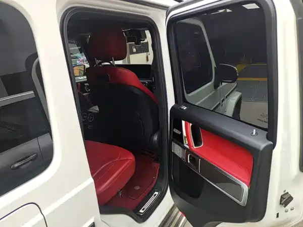 Mercedes-Benz G-Class 2023