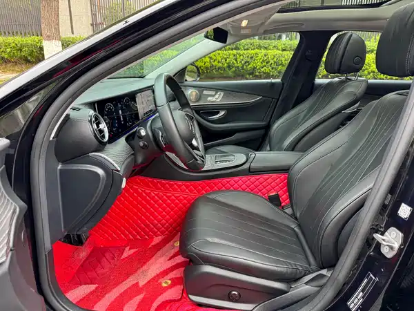 Mercedes-Benz E-Class 2022