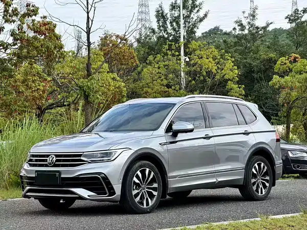Volkswagen Tiguan L 2022