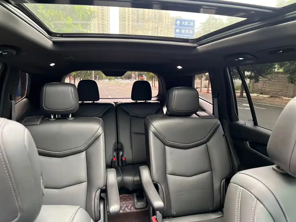 Cadillac XT6 2021 — фото 12