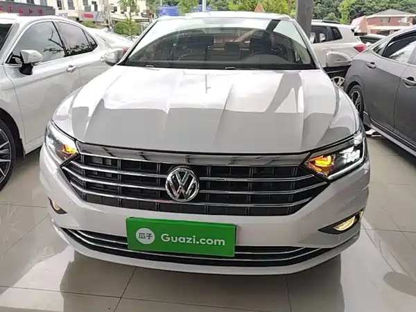 Volkswagen Sagitar 2022