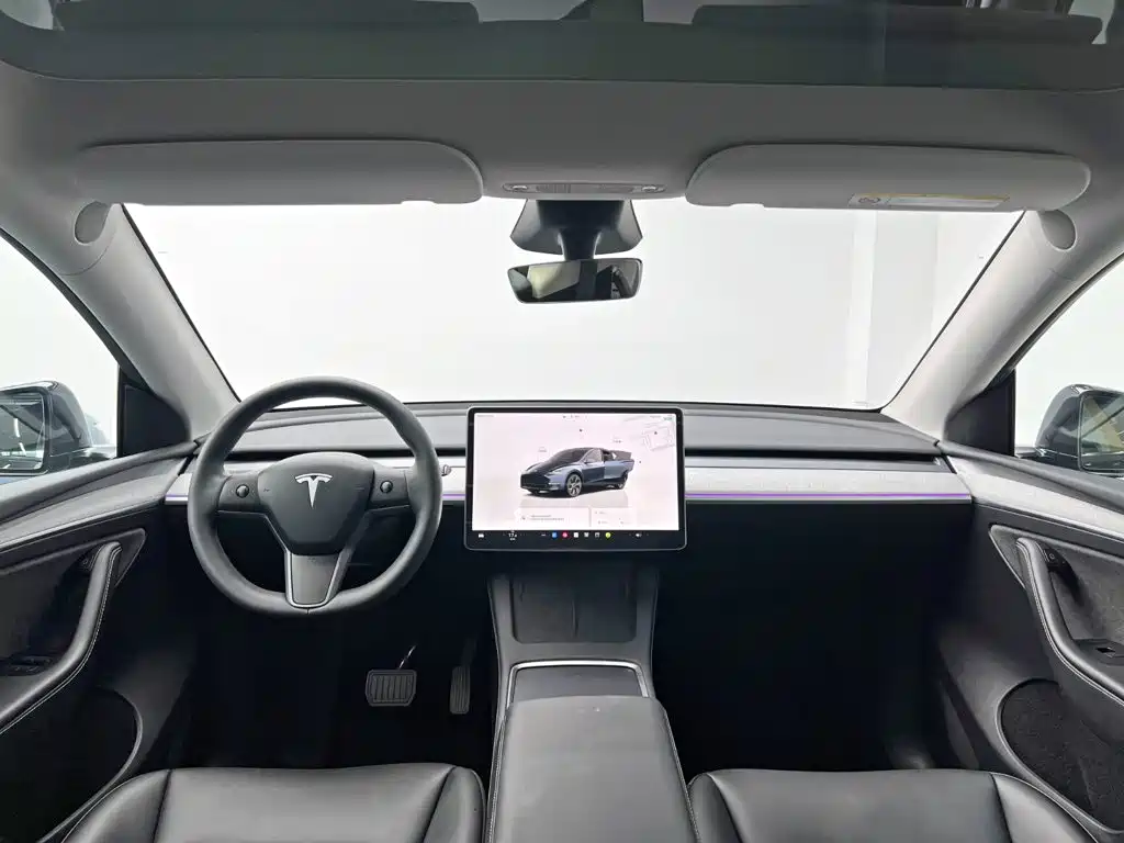Tesla Model Y 2024 — фото 23