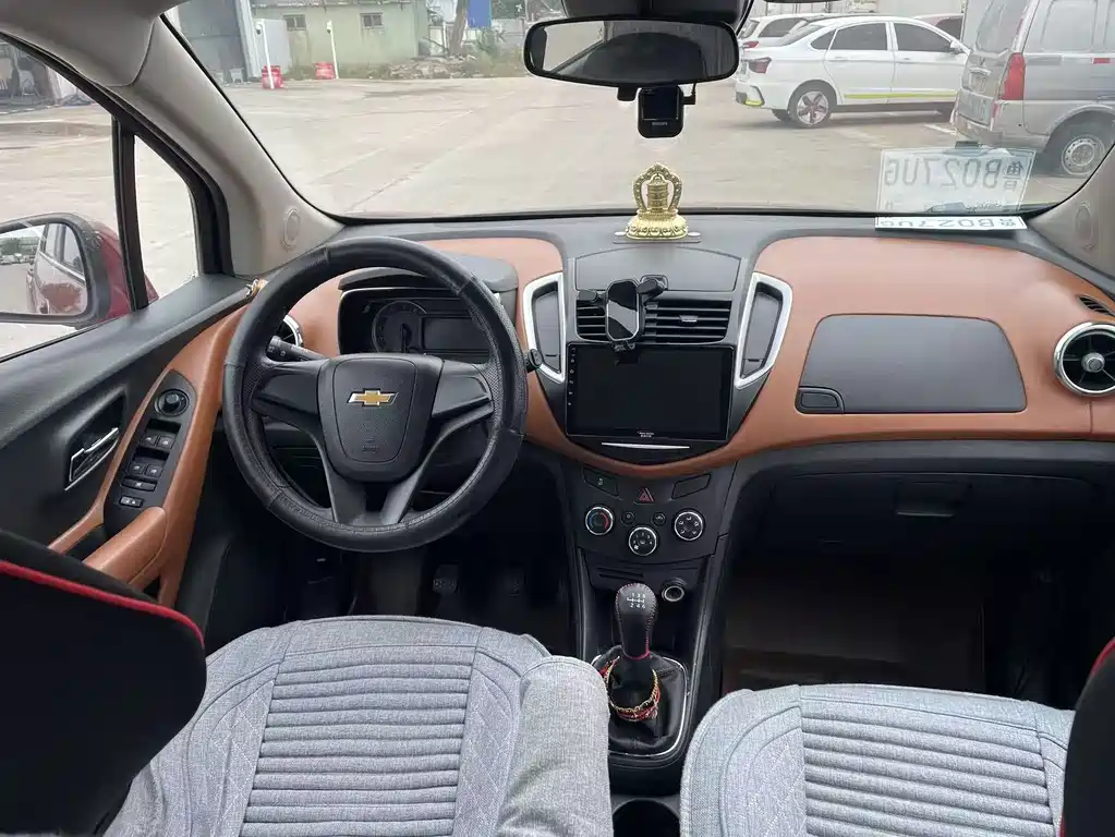 Chevrolet Trax 2015 — фото 11