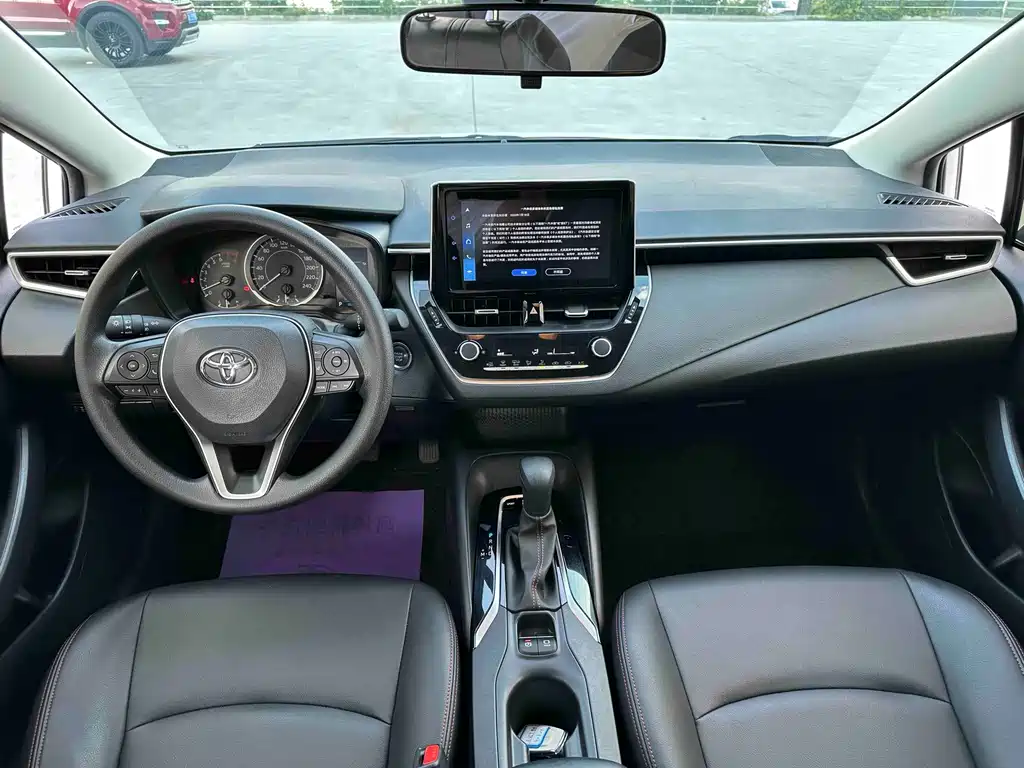 Toyota Corolla 2023 — фото 11