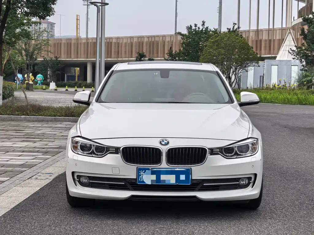 BMW 3 Series 2015 — фото 2