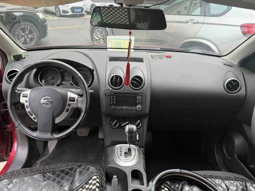 Nissan Qashqai 2012 — фото 12